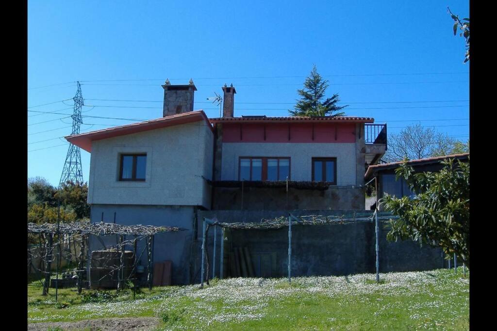 Chalet En Mino Con Vistas Al Mar Villa Exterior photo